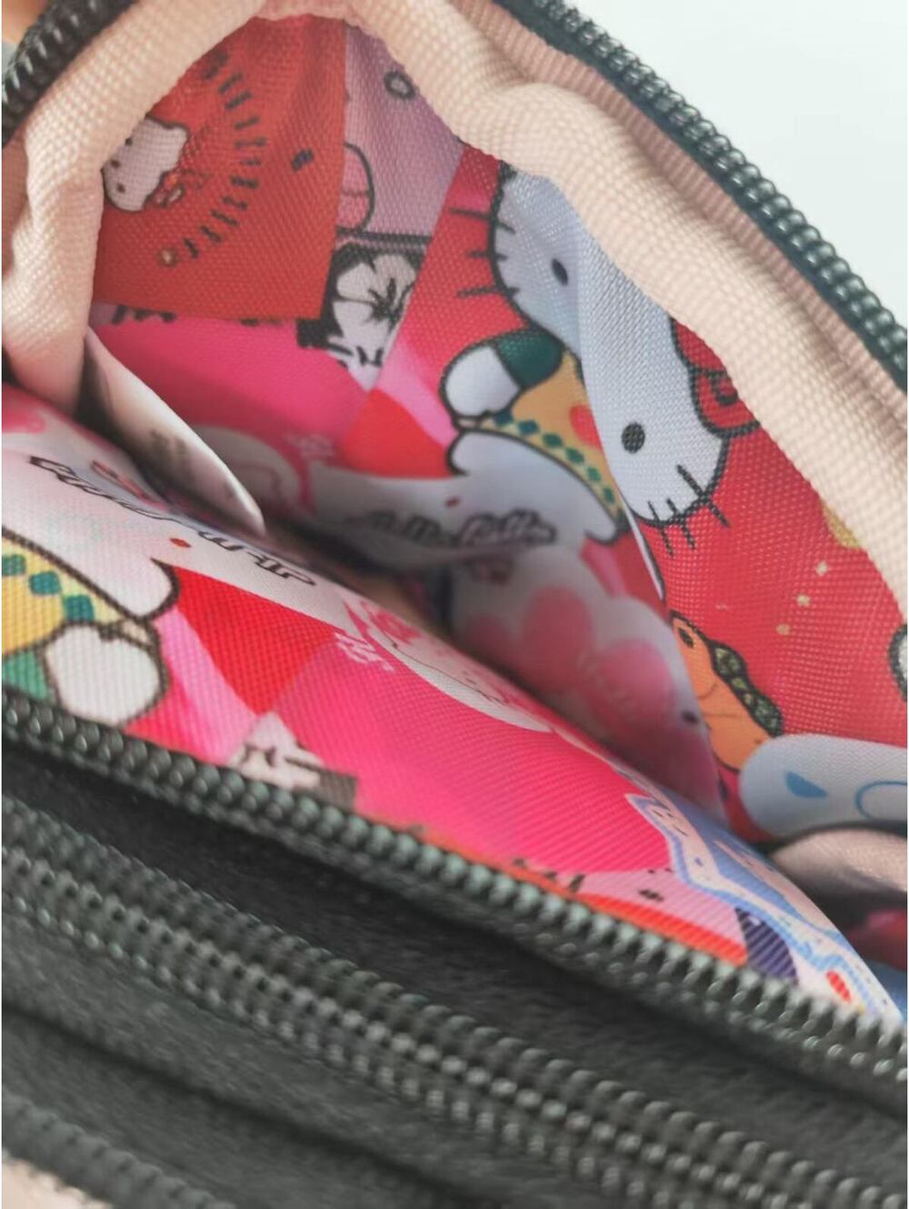 LeSportsac Hello Kitty Black 3-Zip Wristlet Wallet NWT - Picture 9 of 9
